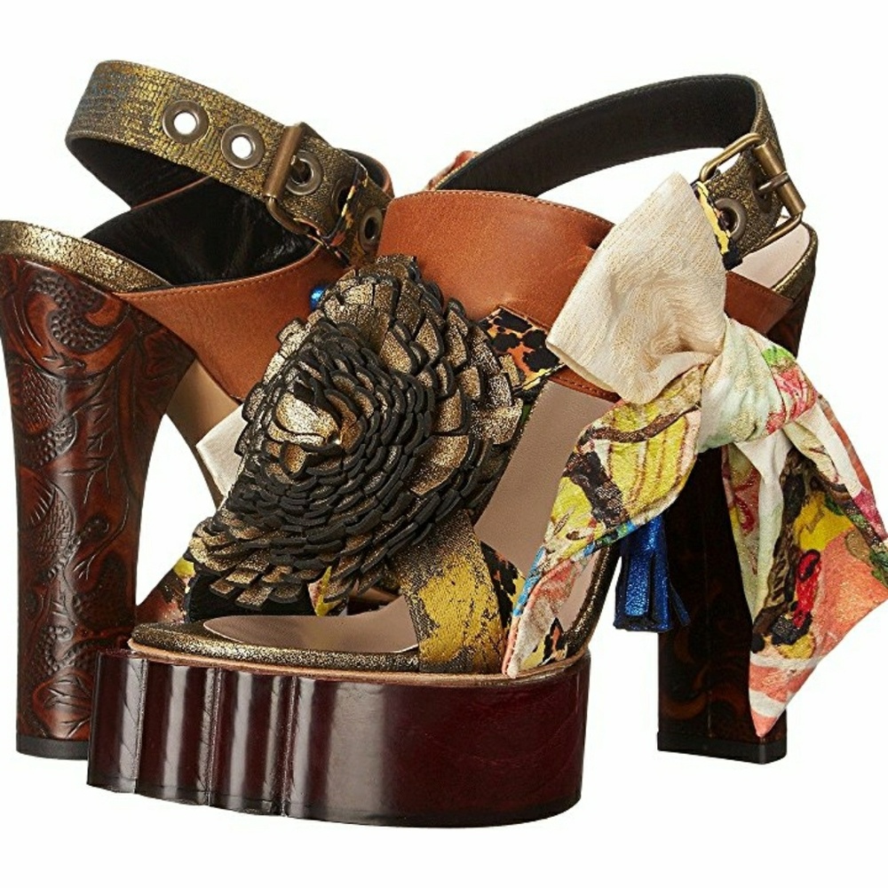 VIVIENNE WESTWOOD 'Conjurer Beast' WOMEN SANDALS